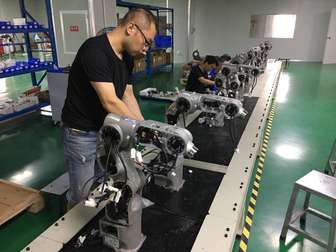 “自貢造”工業機器人將亮相科博會 焊接機器人助力五金企業效率數倍提升